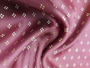 lozano-klasszikus-butorszovet-apromintas bordó gyűrt