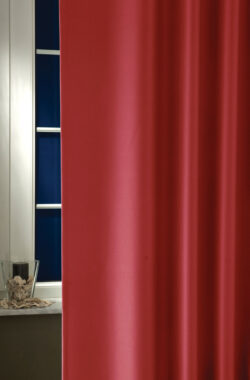 Blackout függöny Príma meggypiros C32 300 cm