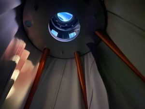 Balck-out függöny Camera obscura állvány borítása belülről