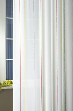 Ludovika fényáteresztő függöny mályva C29