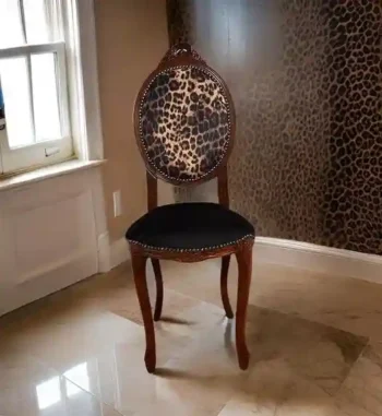 Panthera leopárd mintás székek leopárd háttér előtt