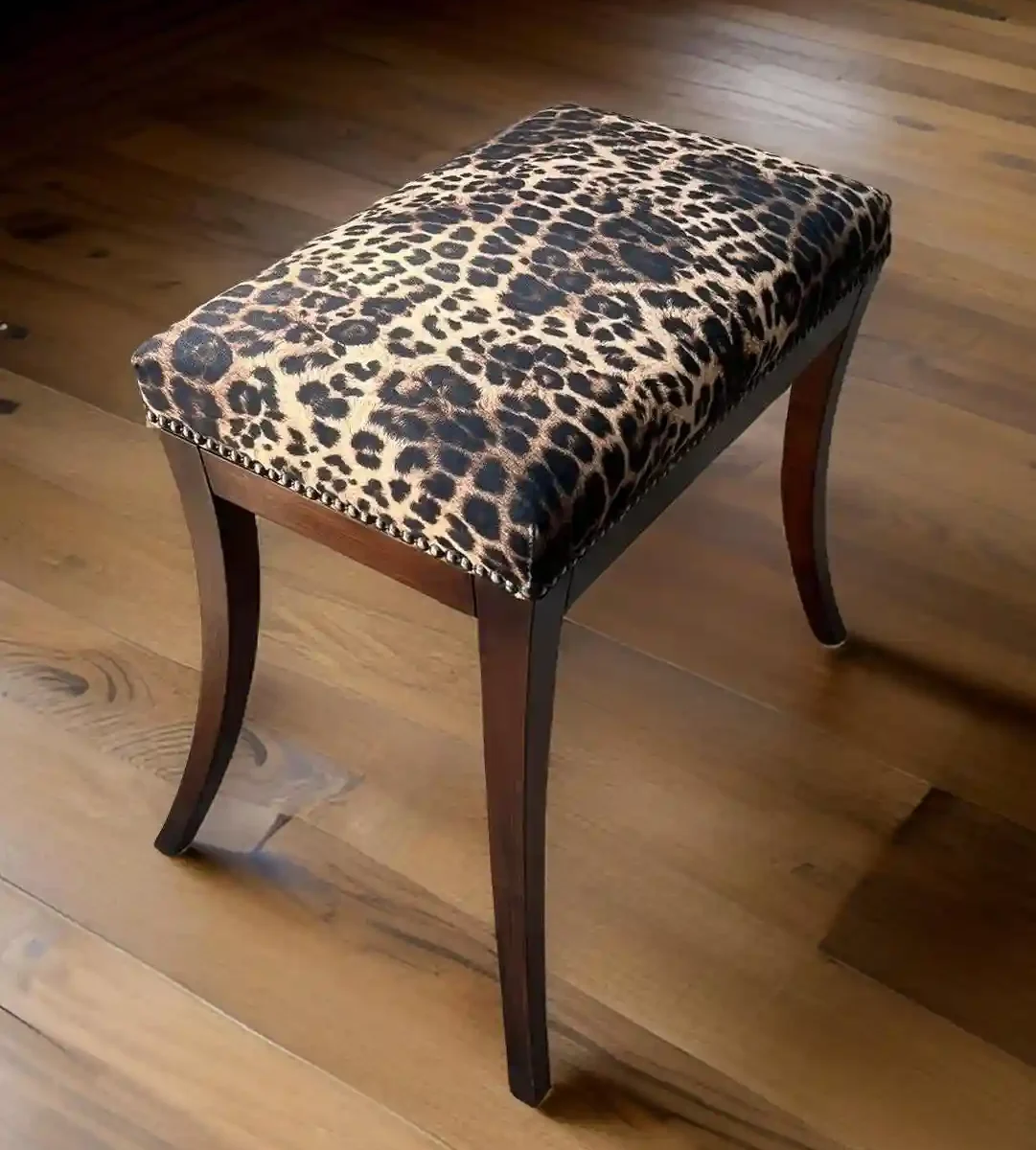 Panthera leopárd mintás székek lábtartó