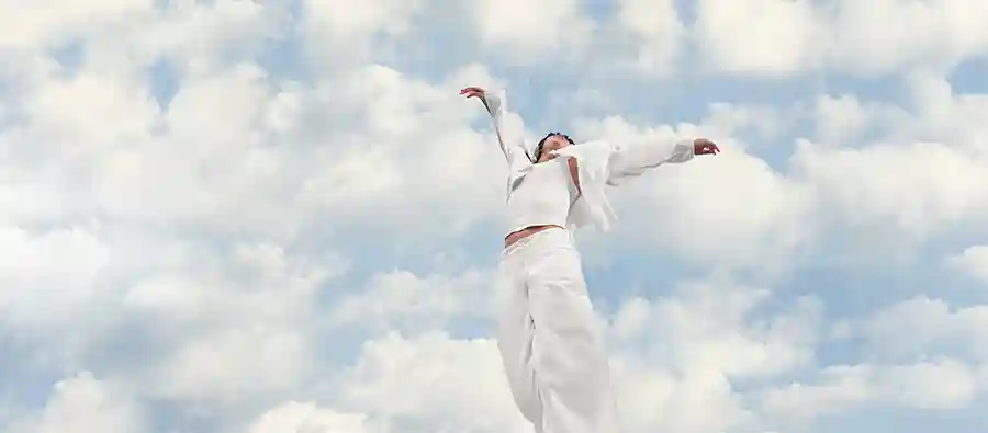 év színe 2026 cloud dancer head