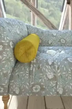 Mimosa bútorszövet enterior